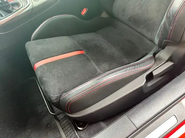 スバル ＢＲＺ S 富山県 2021(令3)年 5.9万km 赤 MT車/社外ナビ/フルセグテレビ/Bluetooth接続/USB接続/DVD/CD再生/バックカメラ/クルコン/プッシュスタート/D/N席シートヒーター/デュアルAAC/ETC/横滑り防止