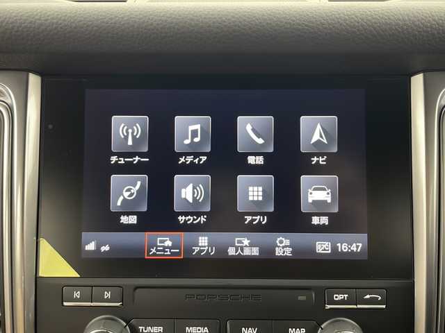 ポルシェ マカン 秋田県 2017(平29)年 1.2万km ピュアホワイト 純正OP　BBS製RSスパイダー　20)インチAW/純正18)インチAW　スタッドレス付AW積込/禁煙車/4WD/純正HDDナビ/バック/サイドカメラ/前後コーナーセンサー/クルーズコントロール/ベージュシート/パワーシート/シートヒーター/革巻きステアリング/パドルシフト/LEDライト/ETC/パワーバックドア/ヒルクライムアシスト/キーレス スタートシステム/W/サイドエアバッグ/ABS/スマートキーx2/保証書/取説/ナビ取説