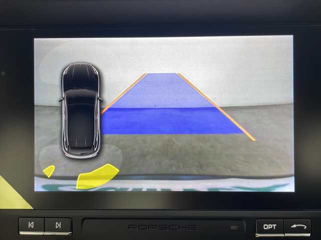 ポルシェ マカン 秋田県 2017(平29)年 1.2万km ピュアホワイト 純正OP　BBS製RSスパイダー　20)インチAW/純正18)インチAW　スタッドレス付AW積込/禁煙車/4WD/純正HDDナビ/バック/サイドカメラ/前後コーナーセンサー/クルーズコントロール/ベージュシート/パワーシート/シートヒーター/革巻きステアリング/パドルシフト/LEDライト/ETC/パワーバックドア/ヒルクライムアシスト/キーレス スタートシステム/W/サイドエアバッグ/ABS/スマートキーx2/保証書/取説/ナビ取説