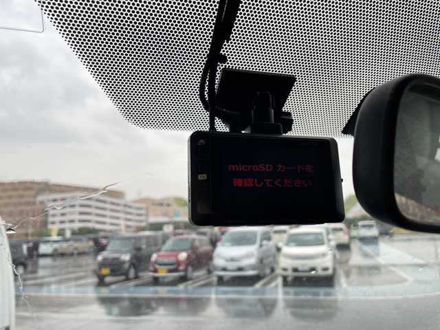 トヨタ エスクァイア Xi 愛知県 2015(平27)年 8.5万km スパークリングブラックパールクリスタルシャイン 純正ナビ/フリップダウンモニター/両側パワースライドドア/バックカメラ/純正アルミホイール/LEDヘッドライト/オートライト/ドライブレコーダー/ETC/フルセグ/CD DVD/Bluetooth/ステアリングスイッチ/スマートキー/プッシュスタート