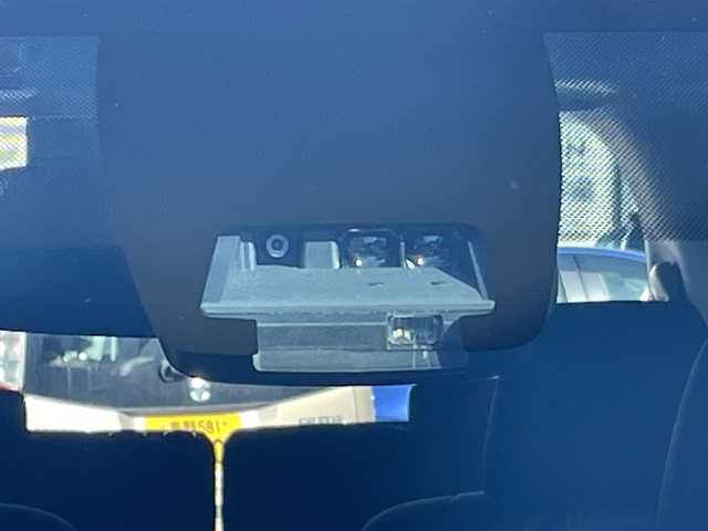 トヨタ ヴォクシー ZS 煌Ⅱ 長野県 2016(平28)年 6万km ブラック 禁煙車/アルパインナビ/CD/DVD/Bluetooth/フルセグTV/バックカメラ/アルパインフリップダウンモニター/両側パワースライドドア/アイドリングストップ/ETC/純正AW16インチ/横滑り防止装置/レーンキープアシスト/衝突軽減ブレーキ/オートマチックハイビーム/革巻きステアリング/ウォークスルー/ドアバイザー/プッシュスタート/スマートキー/スペアキー