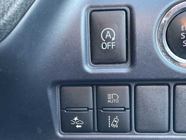 トヨタ ヴォクシー ZS 煌Ⅱ 長野県 2016(平28)年 6万km ブラック 禁煙車/アルパインナビ/CD/DVD/Bluetooth/フルセグTV/バックカメラ/アルパインフリップダウンモニター/両側パワースライドドア/アイドリングストップ/ETC/純正AW16インチ/横滑り防止装置/レーンキープアシスト/衝突軽減ブレーキ/オートマチックハイビーム/革巻きステアリング/ウォークスルー/ドアバイザー/プッシュスタート/スマートキー/スペアキー