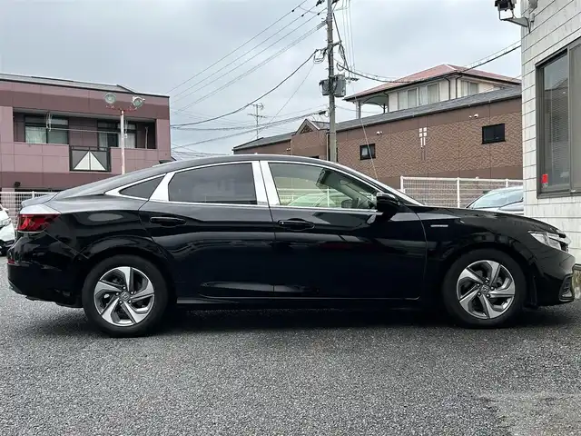 ホンダ インサイト LX 福岡県 2019(平31)年 6.1万km クリスタルブラックパール 純正8インチメモリナビ/　（AM/FM/CD/DVD/Bluetooth/フルセグTV）/バックカメラ/ホンダセンシング/・衝突軽減ブレーキ/・誤発進抑制機能/・後方誤発進抑制機能/・歩行者事故低減ステアリング/・路外逸脱抑制機能/・先行車発進お知らせ機能/・標識認識機能/オートライト/横滑り防止機能/コーナーセンサー/クリアランスソナー/アダプティブクルーズコントロール/純正16インチアルミホイール/シートヒーター（D/N)/ビルトインETC2.0/社外前方ドライブレコーダー/社外フロアマット/パドルシフト/電格ウインカーミラー/プッシュスタート/USB端子×2/電源アダプター×1/ISOFIX/盗難防止装置/スペアキー×1/保証書/取扱説明書/ナビ取扱説明書
