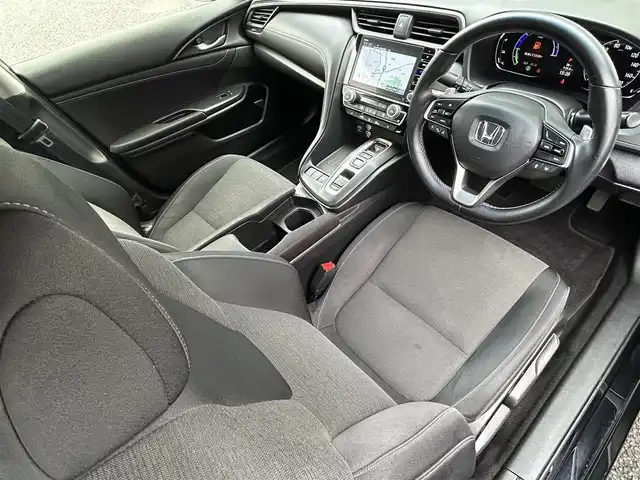 ホンダ インサイト LX 福岡県 2019(平31)年 6.1万km クリスタルブラックパール 純正8インチメモリナビ/　（AM/FM/CD/DVD/Bluetooth/フルセグTV）/バックカメラ/ホンダセンシング/・衝突軽減ブレーキ/・誤発進抑制機能/・後方誤発進抑制機能/・歩行者事故低減ステアリング/・路外逸脱抑制機能/・先行車発進お知らせ機能/・標識認識機能/オートライト/横滑り防止機能/コーナーセンサー/クリアランスソナー/アダプティブクルーズコントロール/純正16インチアルミホイール/シートヒーター（D/N)/ビルトインETC2.0/社外前方ドライブレコーダー/社外フロアマット/パドルシフト/電格ウインカーミラー/プッシュスタート/USB端子×2/電源アダプター×1/ISOFIX/盗難防止装置/スペアキー×1/保証書/取扱説明書/ナビ取扱説明書