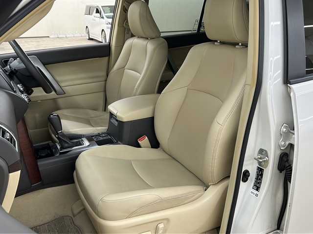 トヨタ ランドクルーザー プラド TX Lパッケージ 道央・札幌 2015(平27)年 12.7万km ホワイトパールクリスタルシャイン ワンオーナー/純正SDナビ/DVD　CD DTV　BT　ラジオ　/バックカメラ/ビルトインETC/寒冷地仕様/レザーシート/シートヒーター/モデリスタエアロ/クルーズコントロール/フロアマット/ドアバイザー