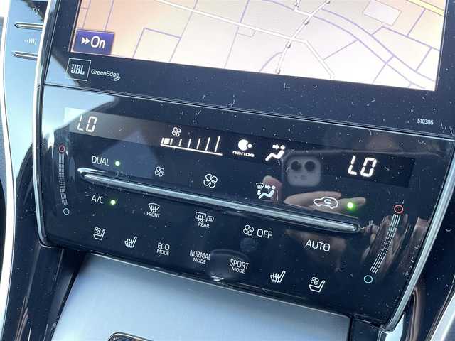 トヨタ ハリアー プログレス メタル&レザーPスタイルブルーイッシュ 群馬県 2018(平30)年 7.3万km ブラックマイカ 純正SDナビ/  (AM/FM/CD/DVD/BT/USB/SD)/フルセグTV/JBLプレミアムサウンド/サンルーフ/全方位カメラ/トヨタセーフティーセンス/クルーズコントロール/レーンキープアシスト/前後コーナーセンサー/パワーシート/メモリーシート/シートヒーター/シートクーラー/オートパワーウィンドウ/パワーバックドア/電動パーキング/純正アルミホイール/純正フロアマット/ステアリングスイッチ/ETC2.0/スマートキー/プッシュスタート/LEDヘッドライト/電格ミラー/ターボ/保証書/取扱説明書