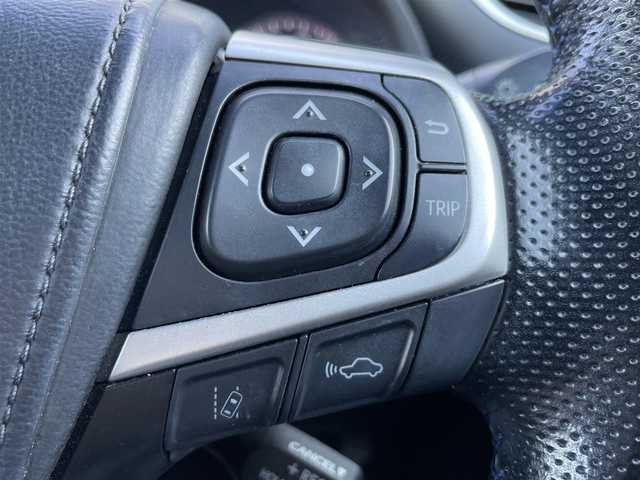 トヨタ ハリアー プログレス メタル&レザーPスタイルブルーイッシュ 群馬県 2018(平30)年 7.3万km ブラックマイカ 純正SDナビ/  (AM/FM/CD/DVD/BT/USB/SD)/フルセグTV/JBLプレミアムサウンド/サンルーフ/全方位カメラ/トヨタセーフティーセンス/クルーズコントロール/レーンキープアシスト/前後コーナーセンサー/パワーシート/メモリーシート/シートヒーター/シートクーラー/オートパワーウィンドウ/パワーバックドア/電動パーキング/純正アルミホイール/純正フロアマット/ステアリングスイッチ/ETC2.0/スマートキー/プッシュスタート/LEDヘッドライト/電格ミラー/ターボ/保証書/取扱説明書