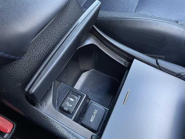 トヨタ ハリアー プログレス メタル&レザーPスタイルブルーイッシュ 群馬県 2018(平30)年 7.3万km ブラックマイカ 純正SDナビ/  (AM/FM/CD/DVD/BT/USB/SD)/フルセグTV/JBLプレミアムサウンド/サンルーフ/全方位カメラ/トヨタセーフティーセンス/クルーズコントロール/レーンキープアシスト/前後コーナーセンサー/パワーシート/メモリーシート/シートヒーター/シートクーラー/オートパワーウィンドウ/パワーバックドア/電動パーキング/純正アルミホイール/純正フロアマット/ステアリングスイッチ/ETC2.0/スマートキー/プッシュスタート/LEDヘッドライト/電格ミラー/ターボ/保証書/取扱説明書