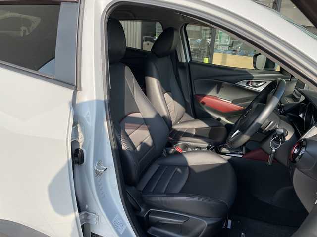 マツダ ＣＸ－３ XD ツーリング 愛知県 2015(平27)年 4.6万km セラミックM 純正ナビ　SDカードなし/ハーフレザー/クルーズコントロール/フルセグ/バックカメラ/ヘッドアップディスプレイ/純正アルミホイール/ETC/ブラインドスポットモニター/LEDヘッドライト/パドルシフト/ステアリングスイッチ/スマートキー/プッシュスタート