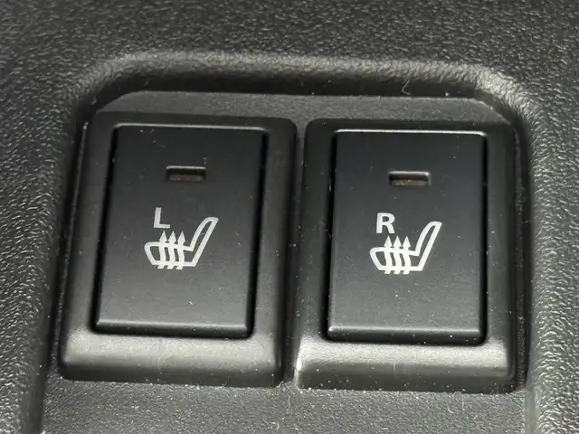 スズキ ジムニー XC 福岡県 2024(令6)年 0.1千km シフォンアイボリーメタリックブラック2トーンルーフ オーディオレス仕様　/クルーズコントロール　/コーナーセンサー　/衝突軽減ブレーキ　/レーンキープ　/ヒルディセントコントロール　/アイドリングストップ　/シートヒーター　/ヒーテッドドアミラー　/ＬＥＤヘッドライト