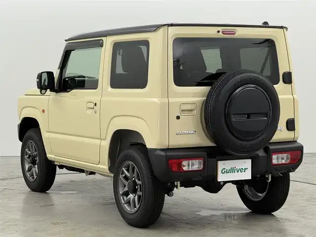 スズキ ジムニー XC 福岡県 2024(令6)年 0.1千km シフォンアイボリーメタリックブラック2トーンルーフ オーディオレス仕様　/クルーズコントロール　/コーナーセンサー　/衝突軽減ブレーキ　/レーンキープ　/ヒルディセントコントロール　/アイドリングストップ　/シートヒーター　/ヒーテッドドアミラー　/ＬＥＤヘッドライト