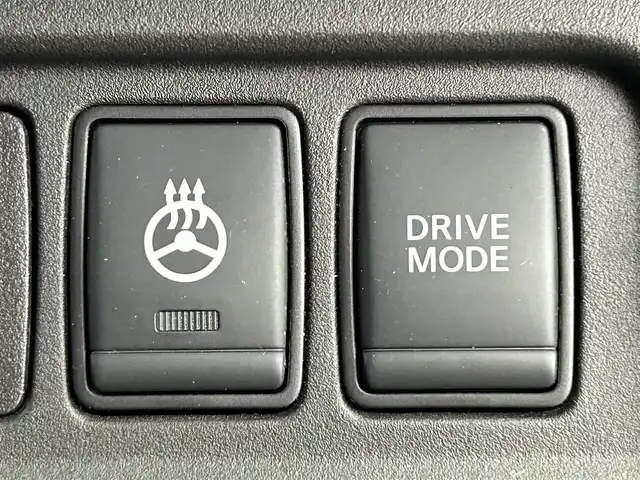 日産 セレナ e－パワー ハイウェイスター 福岡県 2020(令2)年 8.6万km ブリリアントホワイトパール 後席モニター　/純正ナビ　/全方位カメラ　/ＥＴＣ　/前後ドラレコ　/ＡＣＣ　/プロパイロット　/コーナーセンサー　/エマージェンシーブレーキ　/レーンキープ　/ＢＳＭ　/パーキングアシスト　/両側電動スライドドア　/ＬＥＤ