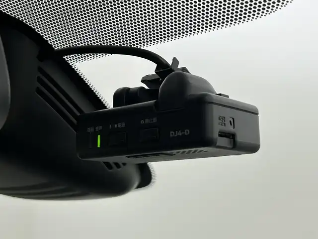 日産 セレナ e－パワー ハイウェイスター 福岡県 2020(令2)年 8.6万km ブリリアントホワイトパール 後席モニター　/純正ナビ　/全方位カメラ　/ＥＴＣ　/前後ドラレコ　/ＡＣＣ　/プロパイロット　/コーナーセンサー　/エマージェンシーブレーキ　/レーンキープ　/ＢＳＭ　/パーキングアシスト　/両側電動スライドドア　/ＬＥＤ