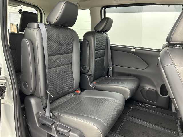 日産 セレナ e－パワー ハイウェイスター 福岡県 2020(令2)年 8.6万km ブリリアントホワイトパール 後席モニター　/純正ナビ　/全方位カメラ　/ＥＴＣ　/前後ドラレコ　/ＡＣＣ　/プロパイロット　/コーナーセンサー　/エマージェンシーブレーキ　/レーンキープ　/ＢＳＭ　/パーキングアシスト　/両側電動スライドドア　/ＬＥＤ