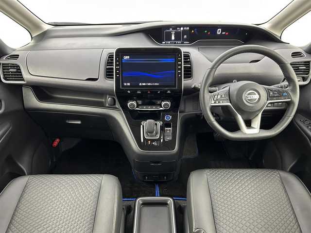 日産 セレナ e－パワー ハイウェイスター V 福岡県 2020(令2)年 8.6万km ブリリアントホワイトパール 後席モニター　/純正ナビ　/全方位カメラ　/ＥＴＣ　/前後ドラレコ　/ＡＣＣ　/プロパイロット　/コーナーセンサー　/エマージェンシーブレーキ　/レーンキープ　/ＢＳＭ　/パーキングアシスト　/両側電動スライドドア　/ＬＥＤ