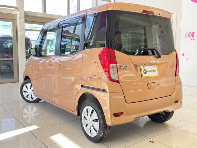 三菱 ｅＫスペース G e－アシスト 埼玉県 2015(平27)年 3.8万km アンティークゴールドM 衝突軽減ブレーキ /ナビ/　　CD/DVD/BT/ワンセグ/片側パワースライドドア /禁煙車