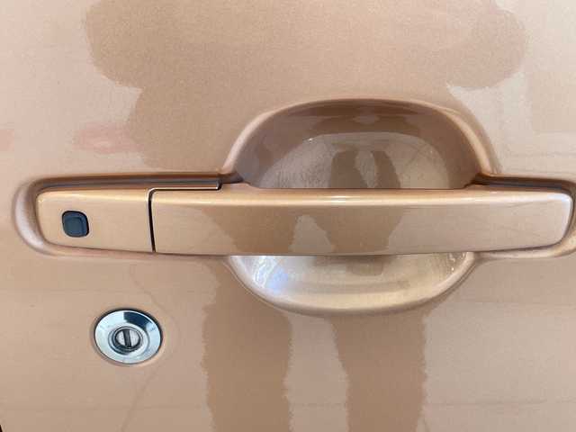 三菱 ｅＫスペース G e－アシスト 埼玉県 2015(平27)年 3.8万km アンティークゴールドM 衝突軽減ブレーキ /ナビ/　　CD/DVD/BT/ワンセグ/片側パワースライドドア /禁煙車