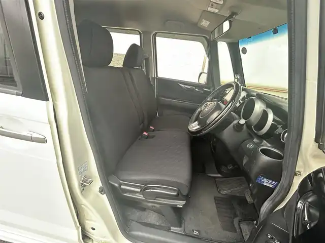 ホンダ Ｎ ＢＯＸ ＋ カスタム G 大阪府 2014(平26)年 5.5万km プレミアムホワイトパール 7インチ社外ナビ/（フルセグTV/BT/CD/DVD)/車いす仕様車/盗難防止装置/横滑り防止装置/フルフラットシート/ベンチシート/プッシュスタート/純正14インチアルミホイール/純正フロアマット/ETC/保証書/取扱説明書/スペアキー×１