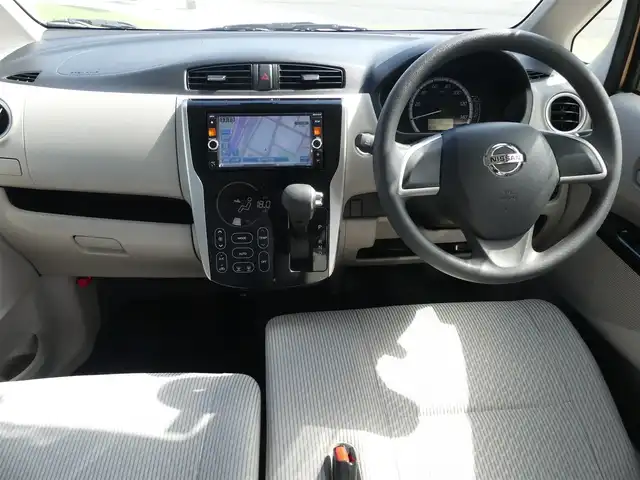 日産 デイズ X Vセレ +SeftyⅡ 千葉県 2015(平27)年 0.9万km ピンクゴールドM エマージェンシーブレーキ/純正SDナビ/地デジTV/【DVD/CD再生機能　Bluetooth接続】/アラウンドビューモニター/ETC/ウインカーミラー/インテリジェントキー