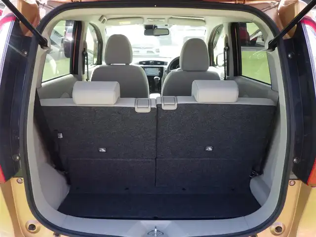 日産 デイズ X Vセレ +SeftyⅡ 千葉県 2015(平27)年 0.9万km ピンクゴールドM エマージェンシーブレーキ/純正SDナビ/地デジTV/【DVD/CD再生機能　Bluetooth接続】/アラウンドビューモニター/ETC/ウインカーミラー/インテリジェントキー