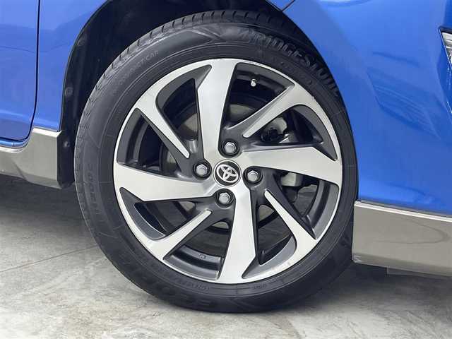 トヨタ アクア X－URBAN 群馬県 2015(平27)年 7.5万km コバルトブルーメタリック 社外ナビ　バックカメラ　ＥＴＣ　横滑り防止装置　純正アルミホイール　前後ドライブレコーダー　オートエアコン　オートライト　ＬＥＤ　スマートキー　プッシュスタート　ハーフレザー　盗難防止