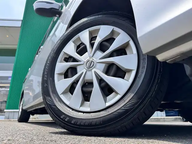 日産 セレナ X 宮城県 2017(平29)年 8.7万km ブリリアントシルバー ワンオーナー/エマージェンシーブレーキ/車線逸脱警報/純正ナビ（MJ116D-W）/・CD/SD/・Bluetooth/・フルセグTV/バックカメラ/ビルトインETC/ワンタッチオートスライドドア（助手席側）/ステアリングスイッチ/オートライト/スマートキー＆プッシュスタート/電動格納ミラー/フロアマット/Wエアバッグ/取扱説明書/保証書