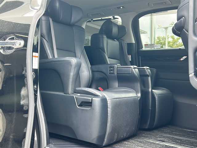 トヨタ ヴェルファイア Z Gエディション 京都府 2018(平30)年 4万km ブラック 社外ナビ（ＡＬＰＩＮＥ）　/衝突軽減装置　/後席モニター　/サンルーフ　/両側電動スライドドア　/本革シートドライブレコーダー　/シートヒーター　/クリアラスソナー　/バックカメラ　/パワーシート/ＥＴＣ