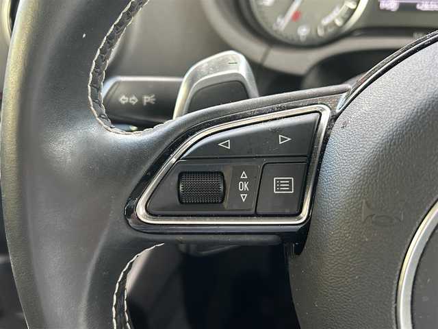 アウディ Ｓ３ セダン 岡山県 2015(平27)年 6.2万km イモライエロー 登録時走行距離61919km/サンルーフ/純正HDDナビ/(AM/FM/TV/BT/DISC)/クルーズコントロール/アイドリングストップ/バックカメラ/ビルトインETC/S+Rエアロ/D+Nパワーシート/D+Nシートヒーター/4WD/MTモード付AT/パドルシフト/プッシュスタート/スマートキー/純正１９インチアルミホイール