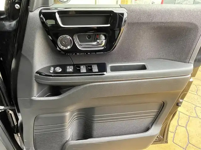 ホンダ Ｎ ＢＯＸ カスタム L 宮崎県 2022(令4)年 3.8万km クリスタルブラックパール 純正ナビ/CD/DVD/HDMI/Bluetooth/フルセグTV/バックカメラ/両側パワースライドドア/ホンダセンシング/アダプティブクルーズコントロール/衝突被害軽減ブレーキ/車線維持支援システム/LEDオートヘッドライト/フォグランプ/スマートキー/ETC