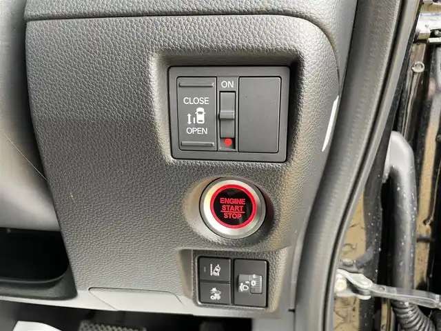 ホンダ Ｎ ＢＯＸ カスタム L 宮崎県 2022(令4)年 3.8万km クリスタルブラックパール 純正ナビ/CD/DVD/HDMI/Bluetooth/フルセグTV/バックカメラ/両側パワースライドドア/ホンダセンシング/アダプティブクルーズコントロール/衝突被害軽減ブレーキ/車線維持支援システム/LEDオートヘッドライト/フォグランプ/スマートキー/ETC