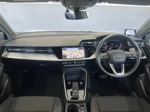 アウディ アウディ Ａ３ SB 1stエディション 静岡県 2021(令3)年 1.4万km グレイシアホワイトメタリック
