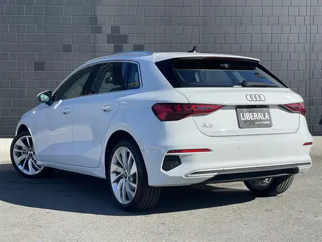 アウディ アウディ Ａ３ SB 1stエディション 静岡県 2021(令3)年 1.4万km グレイシアホワイトメタリック