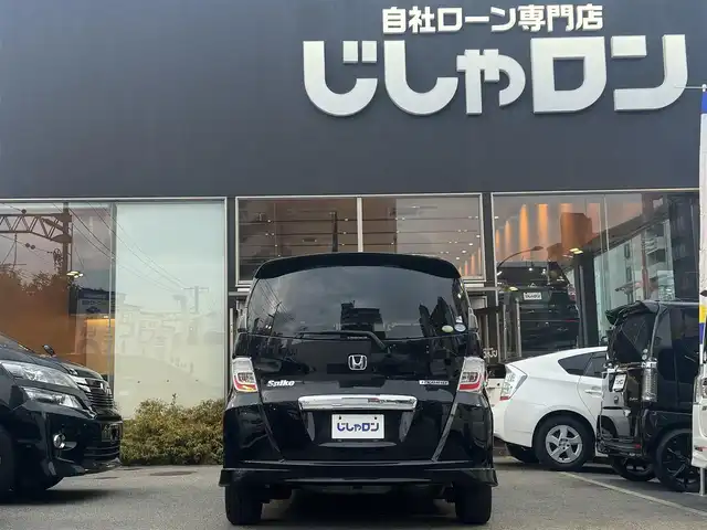 ホンダ フリード スパイク ハイブリット ジャストセレクション 兵庫県 2012(平24)年 8.7万km プレミアムブラキッシュパール (株)IDOMが運営する【じしゃロン西宮店】の自社ローン専用車両になります。こちらは現金またはオートローンご利用時の価格です。自社ローンご希望の方は別途その旨お申付け下さい/＊ETC/＊バックカメラ/＊クルーズコントロールあり/＊横滑り防止装置/＊オートライト/＊片側パワスラ/＊フルセグ