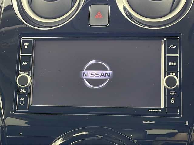 日産 ノート e－パワー X Vセレクション 兵庫県 2020(令2)年 4.8万km スーパーブラック 純正ナビ　/アラウンドビューモニター　/エマージェンシーブレーキ　/デジタルインナーミラー　/前後ドライブレコーダー　/ＥＴＣ　/ＬＥＤヘッドライト　/オートライト　/レーンキープアシスト　/純正アルミホイール　/ＤＶＤ再生