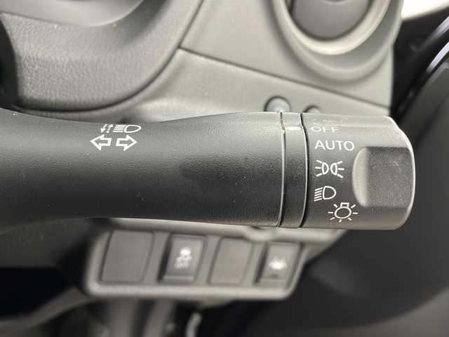 日産 ノート e－パワー X Vセレクション 大阪府 2020(令2)年 4.8万km スーパーブラック エマージェンシーブレーキ　/純正メモリナビ/　　CD/DVD/ワンセグTV/アラウンドビューモニター　/LEDオートライト　/純正15インチアルミホイール　/車線逸脱警報/フロントバックソナー/アイドリングストップ/インテリジェントキー/ETC