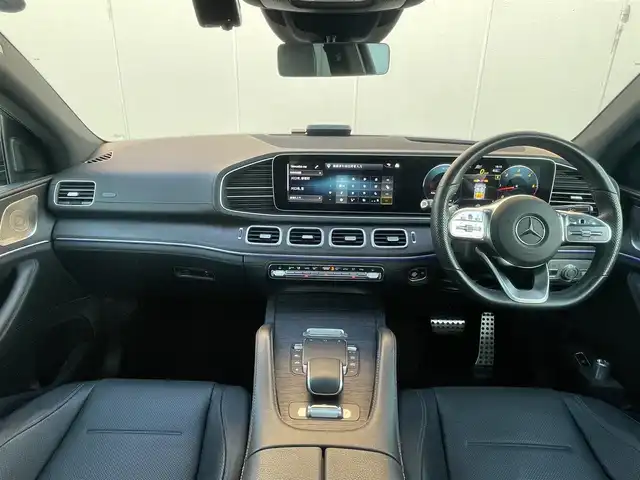 メルセデス・ベンツ Ｍ・ベンツ ＧＬＥ４００ｄ 4MATIC クーペ スポーツ 東京都 2022(令4)年 2.3万km 黒 ワンオーナー/パノラミックスライディングルーフ/レーダーセーフティパッケージ/マルチビームLEDヘッドランプ/アダプティブハイビームアシストプラス/開口部台形シルバー横1本バー付ダイヤモンドメッシュフロントグリル/フロントエアロバンパー/イルミネーション付サイドステップ/下部クロームプロテクター付リアエアロバンパー/21インチ14本スポークブラック塗装アルミホイール/「Mercedes-Benz」ロゴ入ブレーキキャリパー/エアマチックサスペンション/アンスラサイトオーク木目調インパネ加飾/ディンプル革巻きスポーツステアリングホイール(フラットボトム)/パドルシフト/本革シート/12.3インチコックピットディスプレイ/ヘッドアップディスプレイ/ユーザーエクスペリエンス(12.3インチワイドディスプレイ)/ナビゲーションシステム/Burmesterサウンドシステム(13スピーカー)