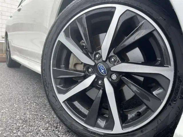 スバル レヴォーグ 1．8GT－H EX 滋賀県 2021(令3)年 6.3万km クリスタルホワイトP ガソリン/4WD/CVT/純正11インチディスプレイナビ/【FM/AM/フルセグ/Bluetooth/AppleCarplay】/全席シートヒーター/運転席・助手席パワーシート/オートドライビングポジションメモリー/電動リアゲート/ETC/ドライブレコーダー/アイサイト/・プリクラッシュブレーキアシスト/・レーンキープアシスト/・全車速追従機能付きクルーズコントロール/バック・サイドカメラ/電動パーキングブレーキ/コーナーセンサー/電子インナールームミラー/フルオートエアコン/ステアリングスイッチ/革巻きステアリング/パドルシフト/電動格納ウインカーミラー/オートライト/LEDヘッドライト/フロントフォグ/純正ドアバイザー/純正フロアマット/プッシュスタート/スマートキー