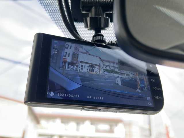 トヨタ アクア S 神奈川県 2013(平25)年 3万km クールソーダメタリック ワンオーナー/純正ディーラーナビ（AM/FM/CD/DVD/SD/BT/フルセグTV）/バックカメラ/ABS/横滑り防止装置/盗難防止装置/衝突被害軽減システム/ダブルエアバッグ/ETC/前後ドライブレコーダー/プッシュスタート/オートライト/電動格納ミラー/ステアリングスイッチ/ECOモード/EVモード/取扱説明書/保証書/スペアキー×１