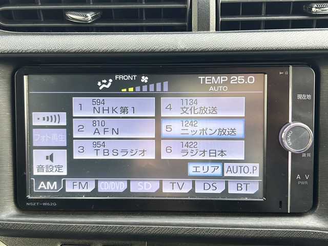 トヨタ アクア S 神奈川県 2013(平25)年 3万km クールソーダメタリック ワンオーナー/純正ディーラーナビ（AM/FM/CD/DVD/SD/BT/フルセグTV）/バックカメラ/ABS/横滑り防止装置/盗難防止装置/衝突被害軽減システム/ダブルエアバッグ/ETC/前後ドライブレコーダー/プッシュスタート/オートライト/電動格納ミラー/ステアリングスイッチ/ECOモード/EVモード/取扱説明書/保証書/スペアキー×１