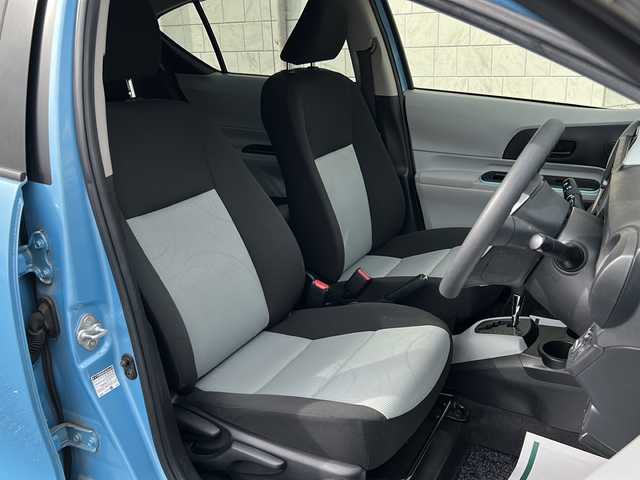 トヨタ アクア S 神奈川県 2013(平25)年 3万km クールソーダメタリック ワンオーナー/純正ディーラーナビ（AM/FM/CD/DVD/SD/BT/フルセグTV）/バックカメラ/ABS/横滑り防止装置/盗難防止装置/衝突被害軽減システム/ダブルエアバッグ/ETC/前後ドライブレコーダー/プッシュスタート/オートライト/電動格納ミラー/ステアリングスイッチ/ECOモード/EVモード/取扱説明書/保証書/スペアキー×１