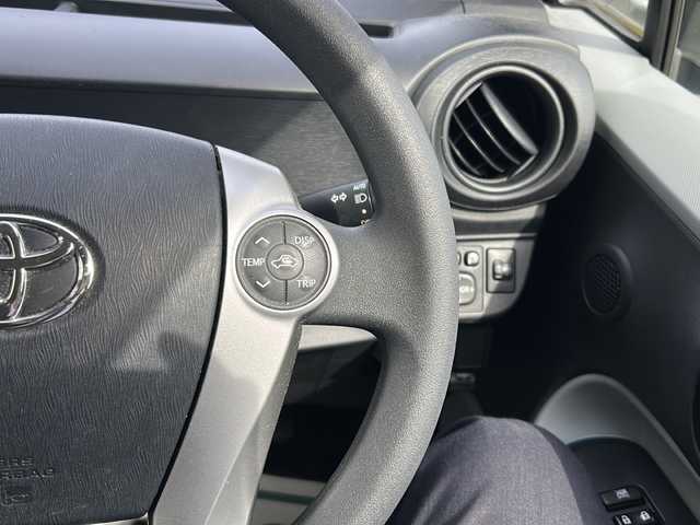 トヨタ アクア S 神奈川県 2013(平25)年 3万km クールソーダメタリック ワンオーナー/純正ディーラーナビ（AM/FM/CD/DVD/SD/BT/フルセグTV）/バックカメラ/ABS/横滑り防止装置/盗難防止装置/衝突被害軽減システム/ダブルエアバッグ/ETC/前後ドライブレコーダー/プッシュスタート/オートライト/電動格納ミラー/ステアリングスイッチ/ECOモード/EVモード/取扱説明書/保証書/スペアキー×１