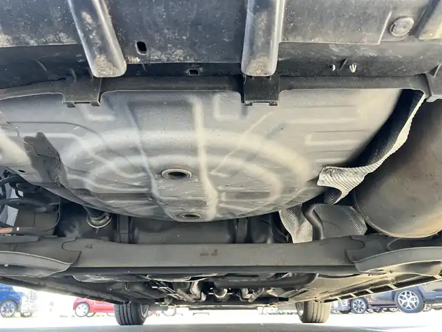 日産 マーチ ニスモ 静岡県 2017(平29)年 5.5万km ピュアブラック エンジンスタートボタン/パワーステアリング/パワーウィンドウ/保証書/取扱説明書/記録簿/アイドリングストップ/スマートキー/スペアキー1本/オートエアコン/ETC/SDナビ（CD/DVD/BT/フルセグ）/純正フロアマット/布シート/純正アルミホイール/ABS/横滑り防止装置/オートライト/LEDヘッドライト/Wエアバッグ