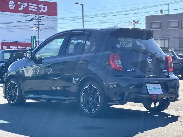 日産 マーチ ニスモ 静岡県 2017(平29)年 5.5万km ピュアブラック エンジンスタートボタン/パワーステアリング/パワーウィンドウ/保証書/取扱説明書/記録簿/アイドリングストップ/スマートキー/スペアキー1本/オートエアコン/ETC/SDナビ（CD/DVD/BT/フルセグ）/純正フロアマット/布シート/純正アルミホイール/ABS/横滑り防止装置/オートライト/LEDヘッドライト/Wエアバッグ