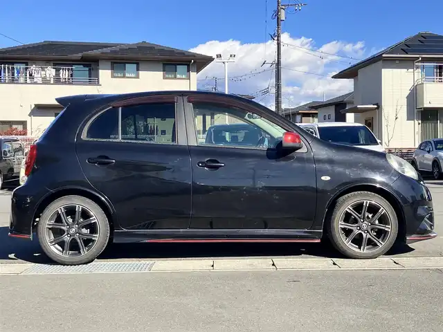 日産 マーチ ニスモ 静岡県 2017(平29)年 5.5万km ピュアブラック エンジンスタートボタン/パワーステアリング/パワーウィンドウ/保証書/取扱説明書/記録簿/アイドリングストップ/スマートキー/スペアキー1本/オートエアコン/ETC/SDナビ（CD/DVD/BT/フルセグ）/純正フロアマット/布シート/純正アルミホイール/ABS/横滑り防止装置/オートライト/LEDヘッドライト/Wエアバッグ