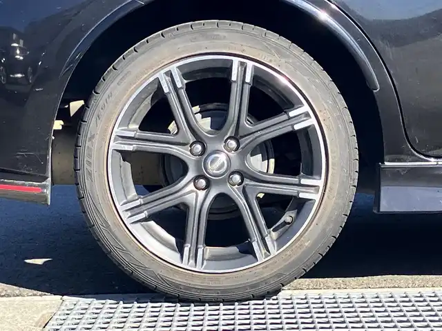 日産 マーチ ニスモ 静岡県 2017(平29)年 5.5万km ピュアブラック エンジンスタートボタン/パワーステアリング/パワーウィンドウ/保証書/取扱説明書/記録簿/アイドリングストップ/スマートキー/スペアキー1本/オートエアコン/ETC/SDナビ（CD/DVD/BT/フルセグ）/純正フロアマット/布シート/純正アルミホイール/ABS/横滑り防止装置/オートライト/LEDヘッドライト/Wエアバッグ