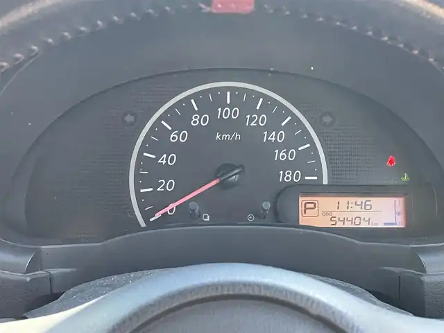 日産 マーチ ニスモ 静岡県 2017(平29)年 5.5万km ピュアブラック エンジンスタートボタン/パワーステアリング/パワーウィンドウ/保証書/取扱説明書/記録簿/アイドリングストップ/スマートキー/スペアキー1本/オートエアコン/ETC/SDナビ（CD/DVD/BT/フルセグ）/純正フロアマット/布シート/純正アルミホイール/ABS/横滑り防止装置/オートライト/LEDヘッドライト/Wエアバッグ