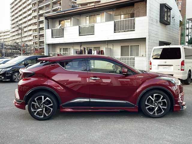 トヨタ Ｃ－ＨＲ G 宮崎県 2017(平29)年 4.5万km センシュアルレッドマイカ SDナビ Bluetooth フルセグTV バックカメラ BSM モデリスタフルエアロ 前後ドライブレコーダー 前後コーナーセンサー ETC CDチェンジャー 純正アルミホイール 純正フロアマット