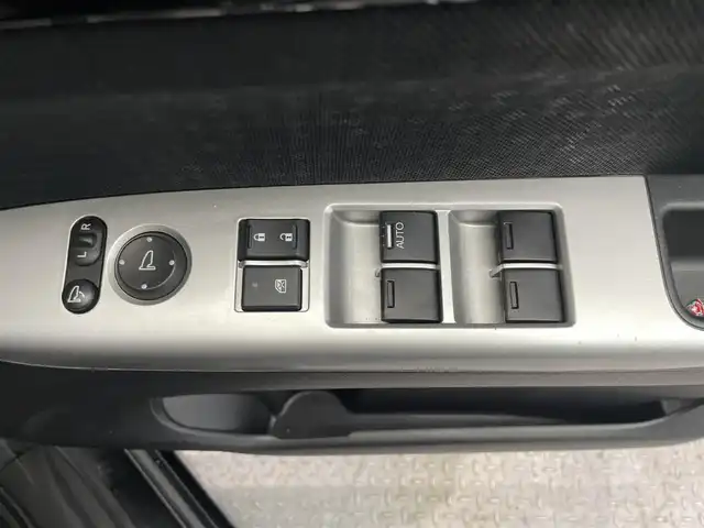 ホンダ Ｎ ＢＯＸ カスタム G ターボSSパッケージ 鹿児島県 2016(平28)年 5.6万km クリスタルブラックパール 禁煙車/純正Gathersナビ(VXM-175VFEi)/　・Bluetooth/　・CD/DVD/　・フルセグTV/　・AM/FM/両側パワースライドドア/クルーズコントロール(追従走行なし)/チップアップシート/デジタルインナーミラー/バックカメラ/ETC/HIDヘッドライト/シートヒーター/純正フロアマット/純正アルミホイール/後席サンシェード/電動格納ミラー/ステアリングリモコン