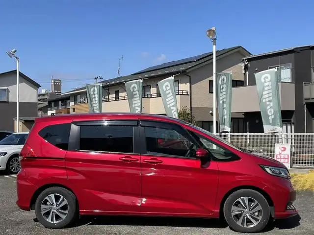 ホンダ フリード ハイブリット G 宮城県 2023(令5)年 1.5万km プレミアムクリスタルレッドM /ワンオーナー//純正メモリナビ//CD/DVD/SD/BT/フルセグテレビ//両側パワースライドドア//バックカメラ//衝突被害軽減ブレーキ//レーンキープアシスト//レーダークルーズコントロール//前席シートヒーター//LEDヘッドライト//ビルトインETC//シートカバー装着//スマートキーx2