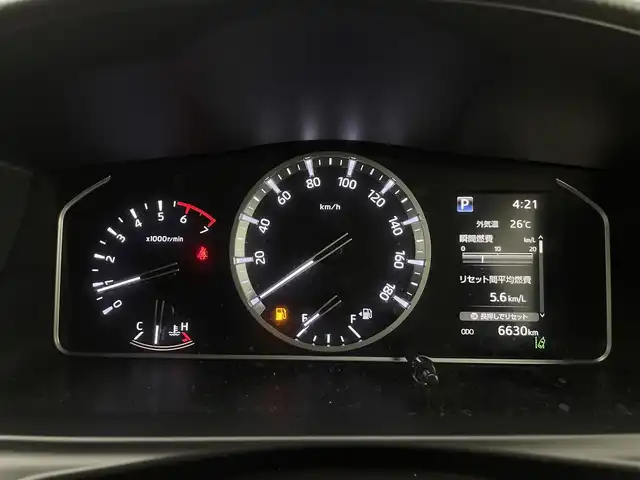 トヨタ ハイエース GL ロング 群馬県 2021(令3)年 0.7万km ホワイトパールクリスタルシャイン 純正オーディオ/CD/AUX/USB/バックカメラ/防眩ミラー/オートライト/AHB/Fフォグ/LDA/PKSB/クリアランスソナー/AC１００V/１００W/キーレス/純正マット/純正バイザー/４WD/左側パワースライドドア/トヨタセーフティセンス/車内スタッドレスタイヤ積込/禁煙車